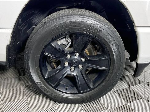Used 2021 RAM 1500 Big Horn AWD/4WD image 12