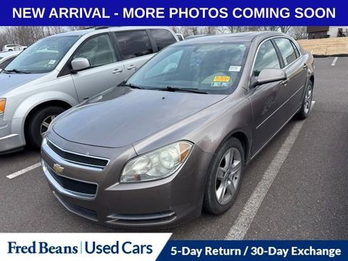 Used 2010 Chevrolet Malibu LT w/ Power Convenience Package image 3