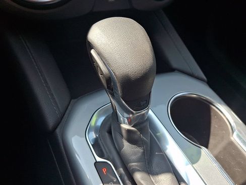 Used 2021 Chevrolet Blazer LT AWD/4WD image 14