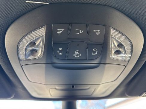 New 2026 Chrysler Pacifica Select image 20
