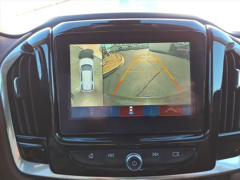 Used 2018 Chevrolet Traverse High Country image 21