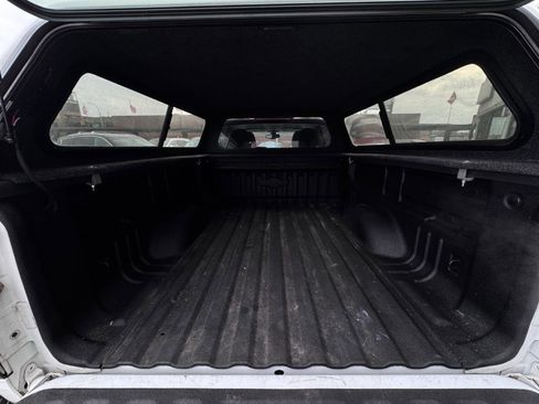 Used 2015 Chevrolet Colorado Z71 image 8