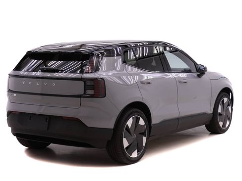 New 2026 Volvo EX30 Plus w/ Protection Package Premier image 4