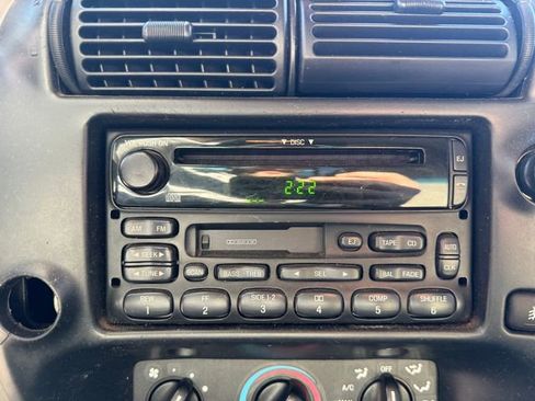 Used 2000 Ford Ranger XL image 17