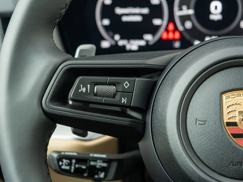 New 2026 Porsche Cayenne image 27