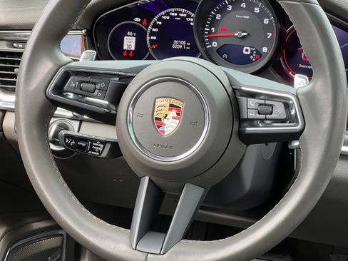 Certified 2023 Porsche Panamera 4 Platinum Edition image 21