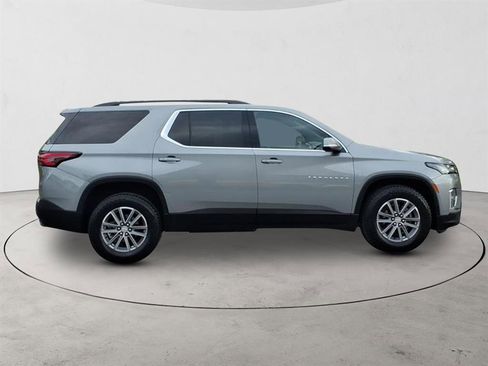 Certified 2023 Chevrolet Traverse LT image 4