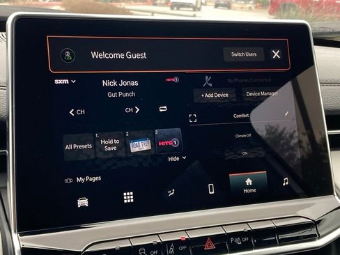 Used 2025 Jeep Compass Limited image 20