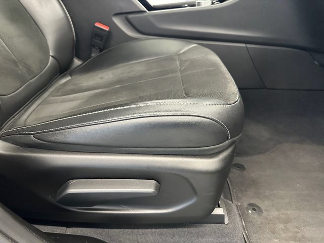 Used 2023 Jeep Grand Cherokee Altitude AWD/4WD image 21