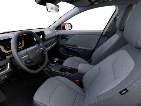 New 2025 Kia K4 LXS image 17