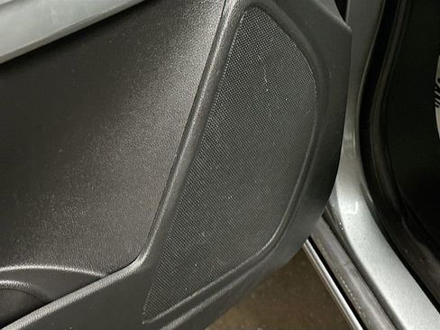 Used 2021 Chevrolet Colorado LT w/ LT Convenience Package image 20