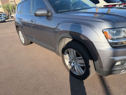 Used 2019 Volkswagen Atlas SE w/ Panoramic Sunroof Package image 7