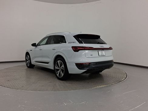 Certified 2024 Audi Q8 e-tron Premium Plus w/ Premium Plus Package image 3