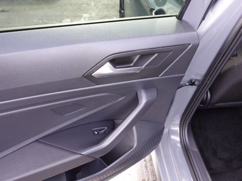 Used 2024 Volkswagen Jetta GLI 40th Anniversary Edition image 21