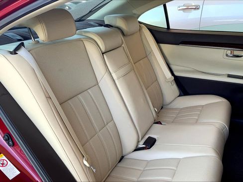 Used 2018 Lexus ES 350 w/ Luxury Package w/Wood Trim FWD image 20