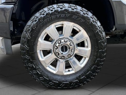 Used 2019 Ford F350 Platinum w/ Platinum Ultimate Package AWD/4WD image 11