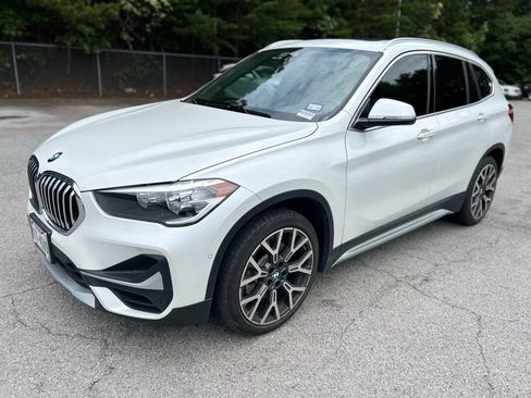 Used 2021 BMW X1 sDrive28i w/ Convenience Package FWD image 3