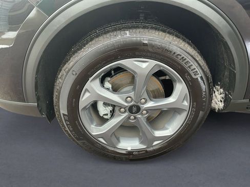 Used 2025 Ford Escape ST-Line image 14