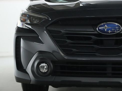 Used 2023 Subaru Outback Premium AWD/4WD image 6