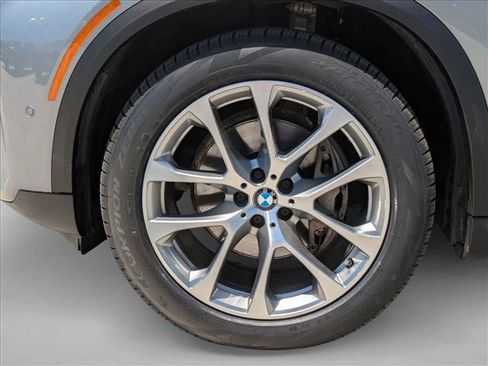 Used 2024 BMW X5 xDrive40i w/ Premium Package AWD/4WD image 25