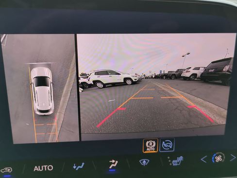 New 2026 Chevrolet Equinox EV LT AWD/4WD image 20