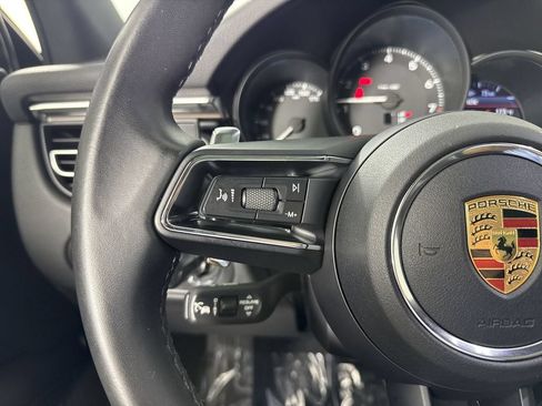 Certified 2024 Porsche Macan w/ Premium Plus Package AWD/4WD image 37