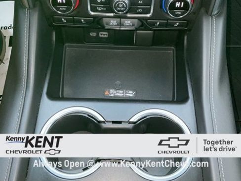 Used 2021 Chevrolet Tahoe Z71 w/ Z71 Signature Package image 33