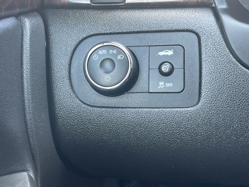 Used 2015 Chevrolet Impala LT w/ LT Sunroof Package FWD image 13