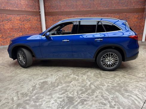 New 2026 Mercedes-Benz GLC 300 GLC 300 image 2