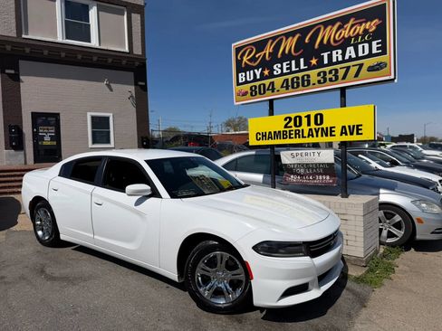 Used 2015 Dodge Charger SE w/ Popular Equipment Group RWD image 29