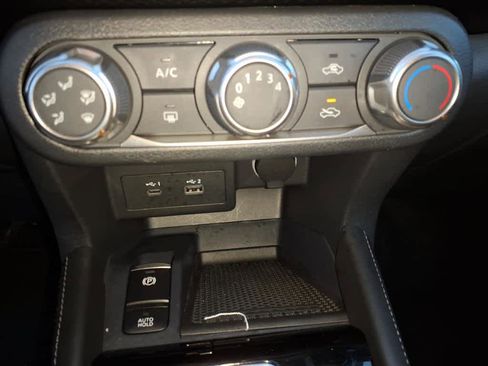 Used 2024 Nissan Kicks SV w/ Interior Electronics Package image 18