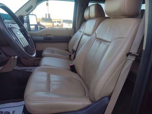 Used 2012 Ford F350 Lariat w/ Lariat Interior Pkg image 18