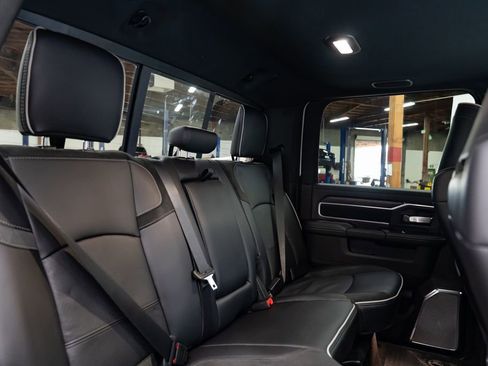 New 2026 RAM 3500 Laramie AWD/4WD image 32