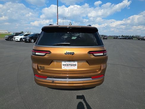 New 2026 Jeep Grand Cherokee L Limited AWD/4WD image 6