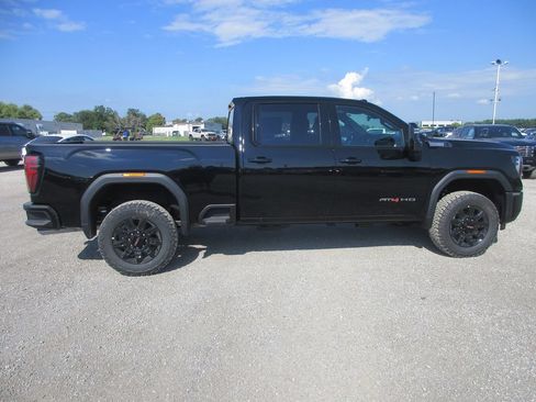 New 2026 GMC Sierra 2500 AT4 AWD/4WD image 3