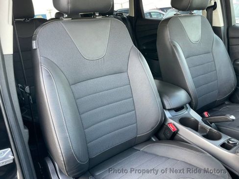 Used 2014 Ford Escape SE w/ SE Chrome Package image 17