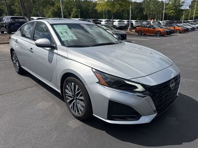New 2025 Nissan Altima 2.5 SV w/ SV Premium Package