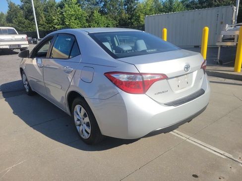 Used 2016 Toyota Corolla LE FWD image 4