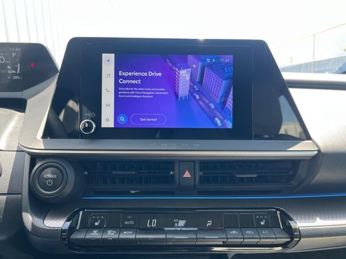Used 2024 Toyota Prius XLE FWD image 32