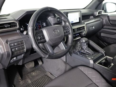 Used 2025 Toyota Tacoma SR5 RWD image 18