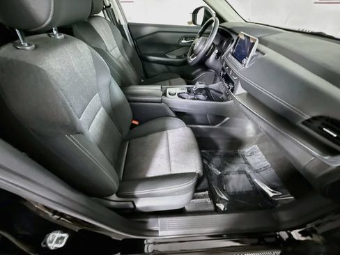 Certified 2024 Nissan Rogue SV AWD/4WD image 30