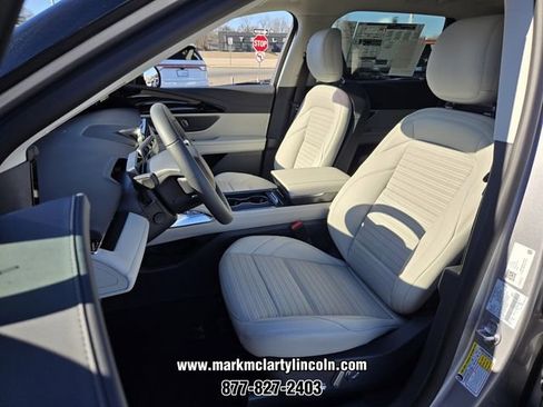 New 2026 Lincoln Nautilus Reserve w/ Jet Appearance Package AWD/4WD image 5