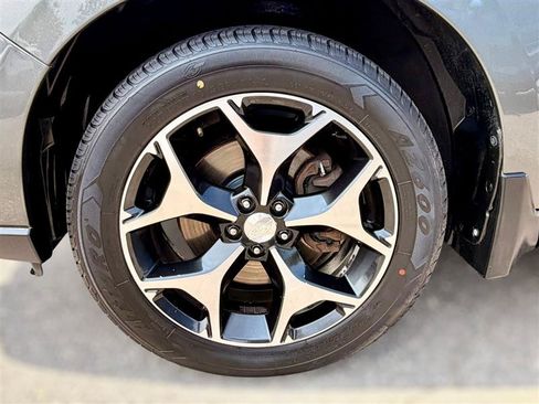 Used 2014 Subaru Forester 2.0XT Touring AWD/4WD image 32