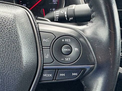 Used 2022 Toyota Camry XSE FWD image 21