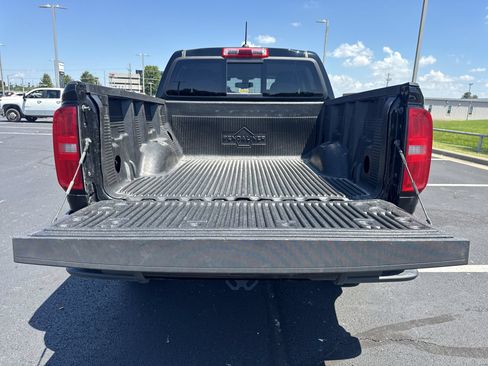 Used 2021 Chevrolet Colorado Z71 AWD/4WD image 23
