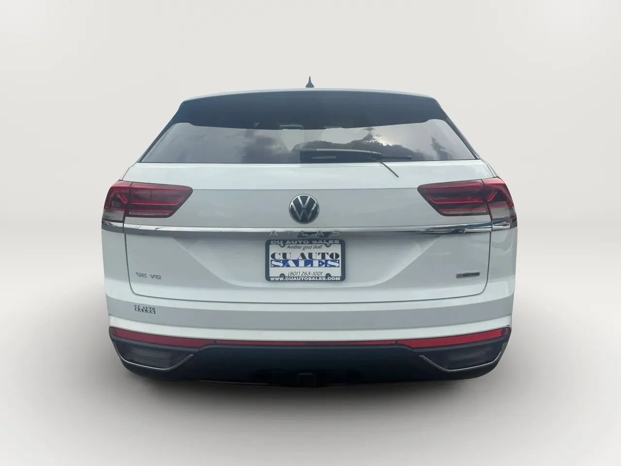 Used 2020 Volkswagen Atlas Cross Sport SE w/ Panoramic Sunroof Package AWD/4WD image 4