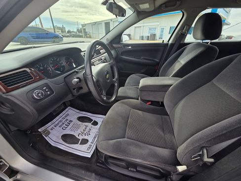 Used 2011 Chevrolet Impala LT image 11