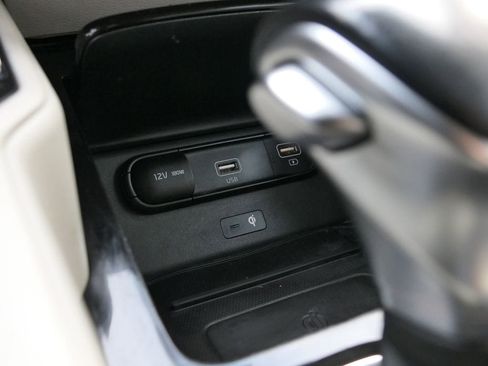 Used 2020 Kia Telluride EX w/ EX Premium Package image 24