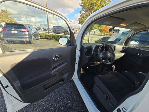 Used 2013 Nissan Cube 1.8 S w/ Interior Designer Pkg image 21
