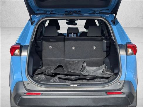 Used 2023 Toyota RAV4 AWD Hybrid image 6